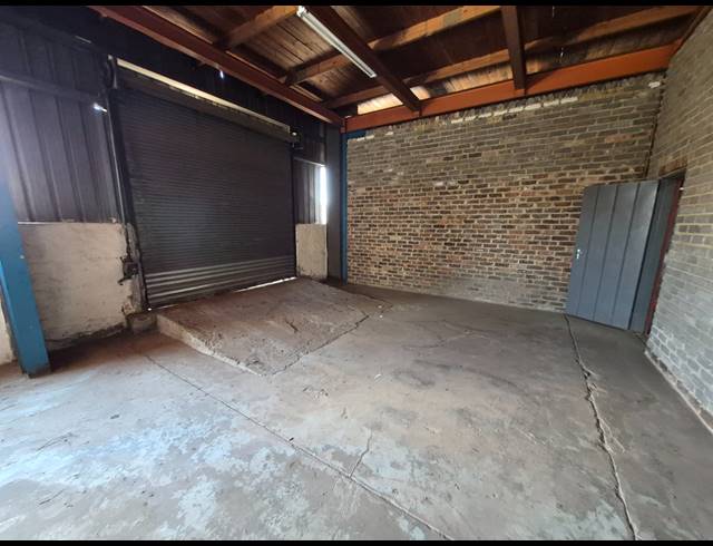 2,110M² WAREHOUSE FOR SALE IN HERIOTDALE